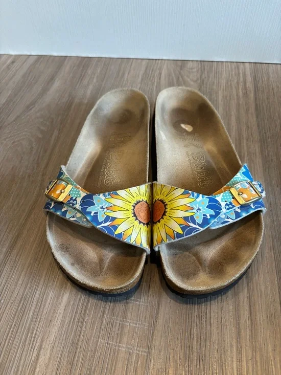 Sold - Picture 2 of 5